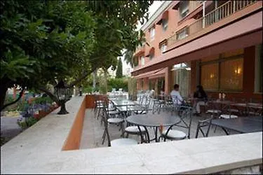 Anis Hotell