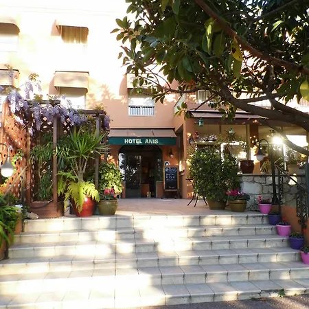Hotell Anis 3*